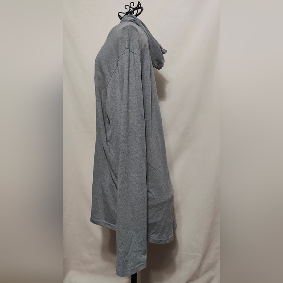 Under Armour Thin Gray Hooded Shirt - Size 3XL - Picture 7 of 8